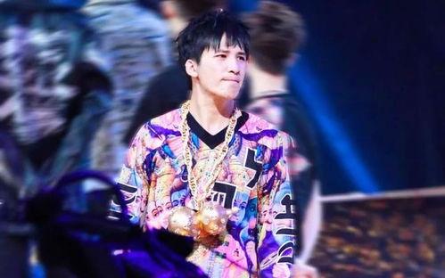 娱乐吃瓜酱大张伟,娱乐吃瓜酱的狂欢盛宴 第1张 娱乐吃瓜酱大张伟,娱乐吃瓜酱的狂欢盛宴 第1张